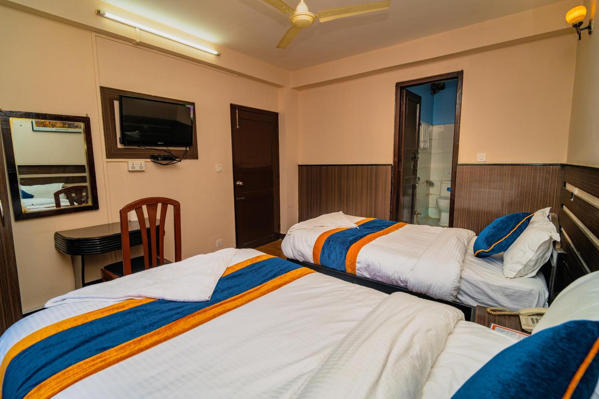 Karma Travellers Home Katmandu Dış mekan fotoğraf