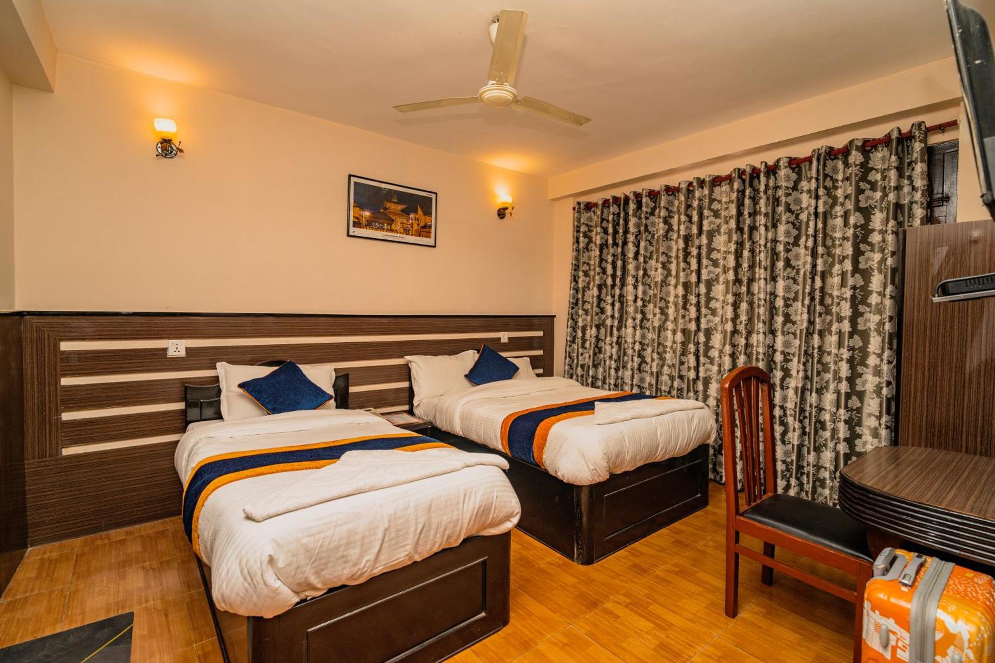 Karma Travellers Home Katmandu Dış mekan fotoğraf