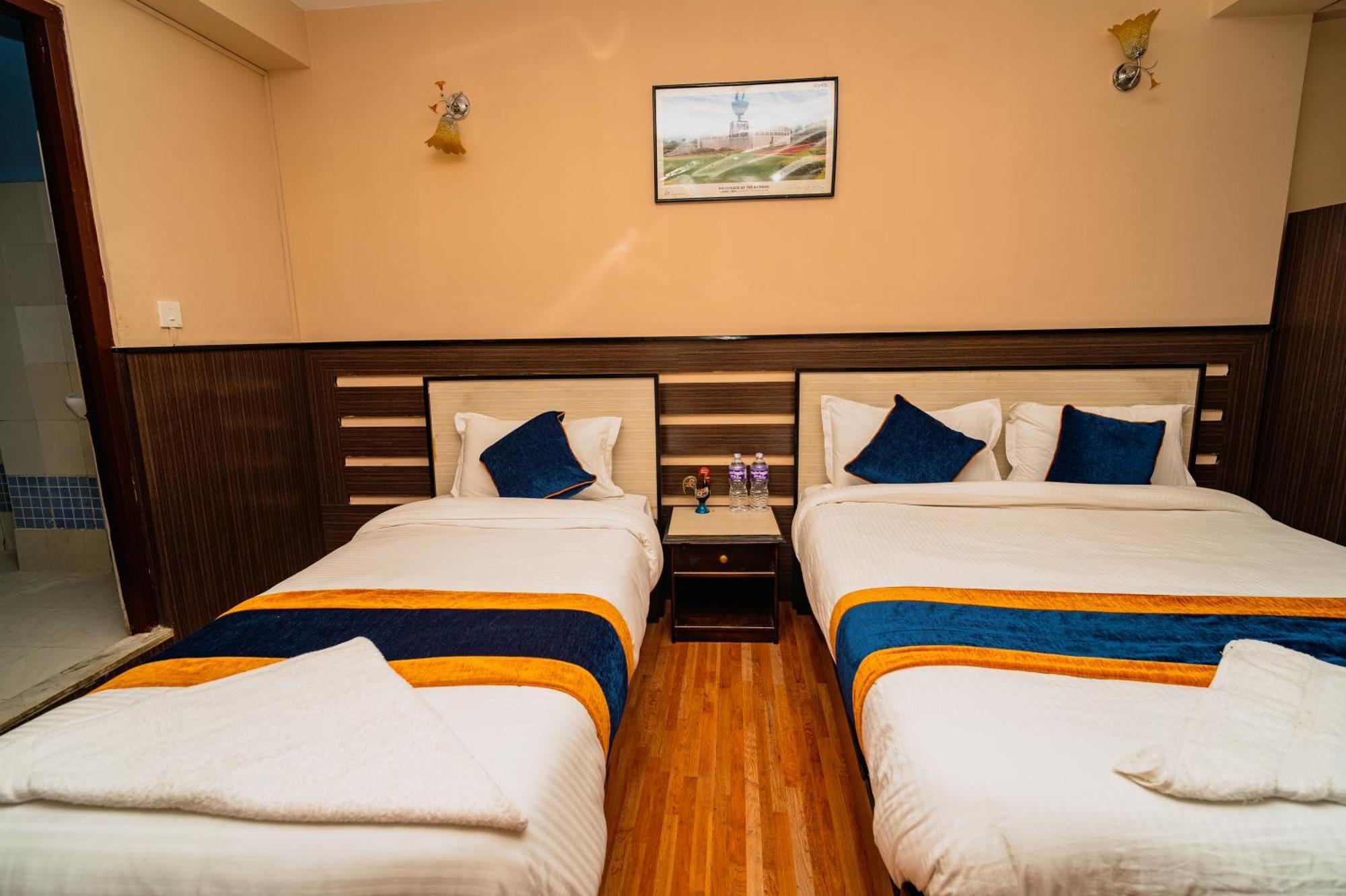 Karma Travellers Home Katmandu Dış mekan fotoğraf