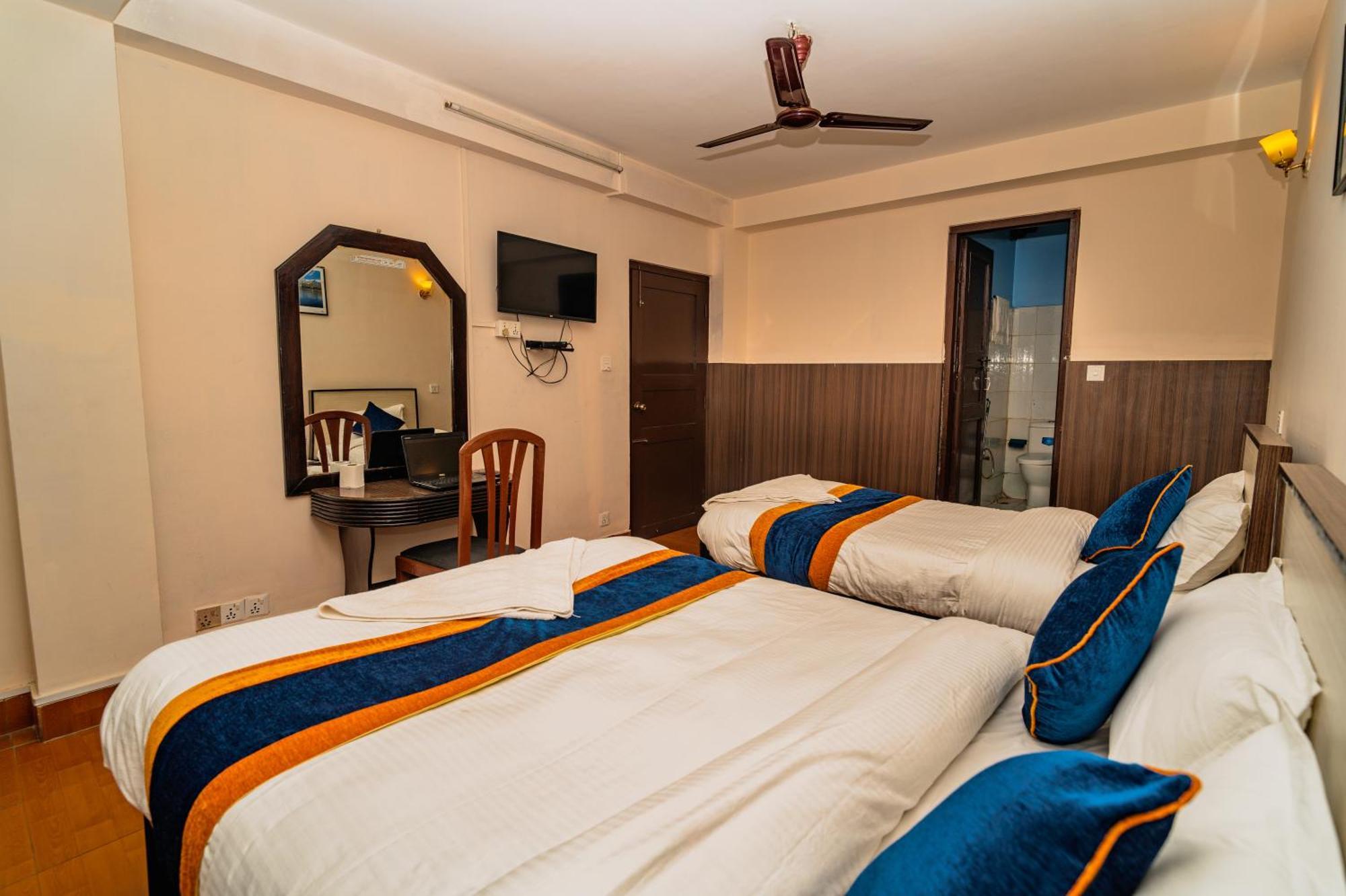 Karma Travellers Home Katmandu Dış mekan fotoğraf