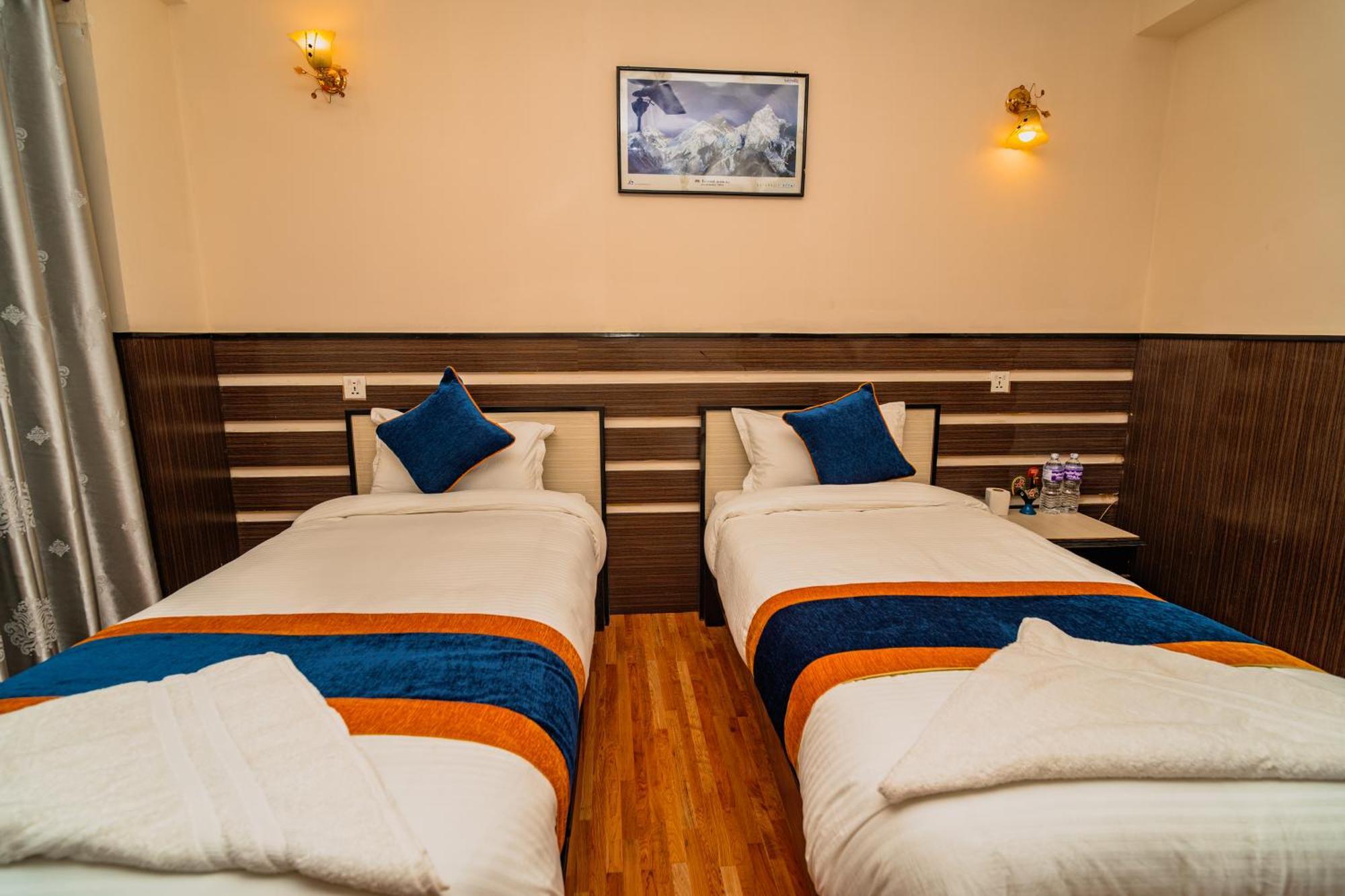 Karma Travellers Home Katmandu Dış mekan fotoğraf
