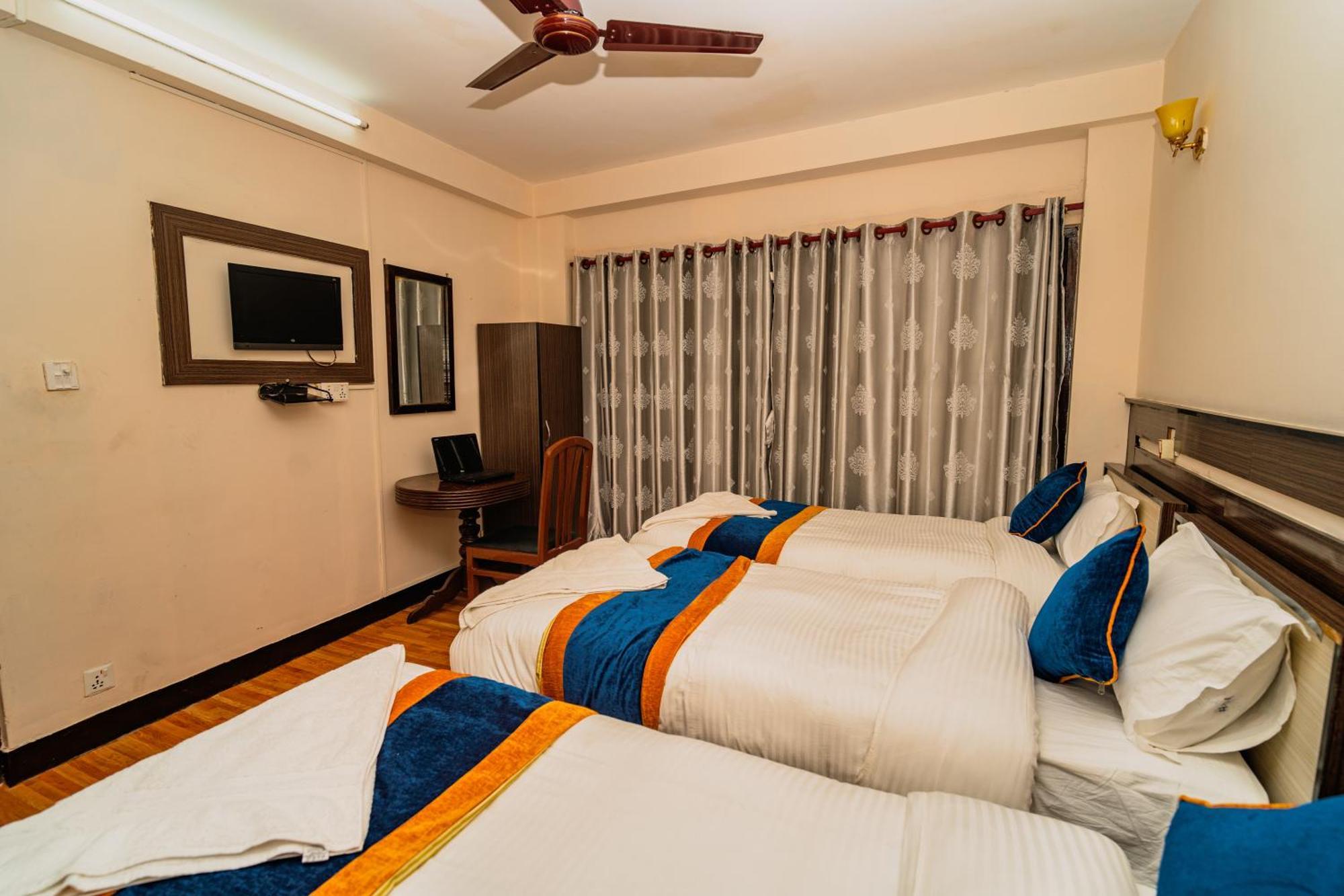 Karma Travellers Home Katmandu Dış mekan fotoğraf