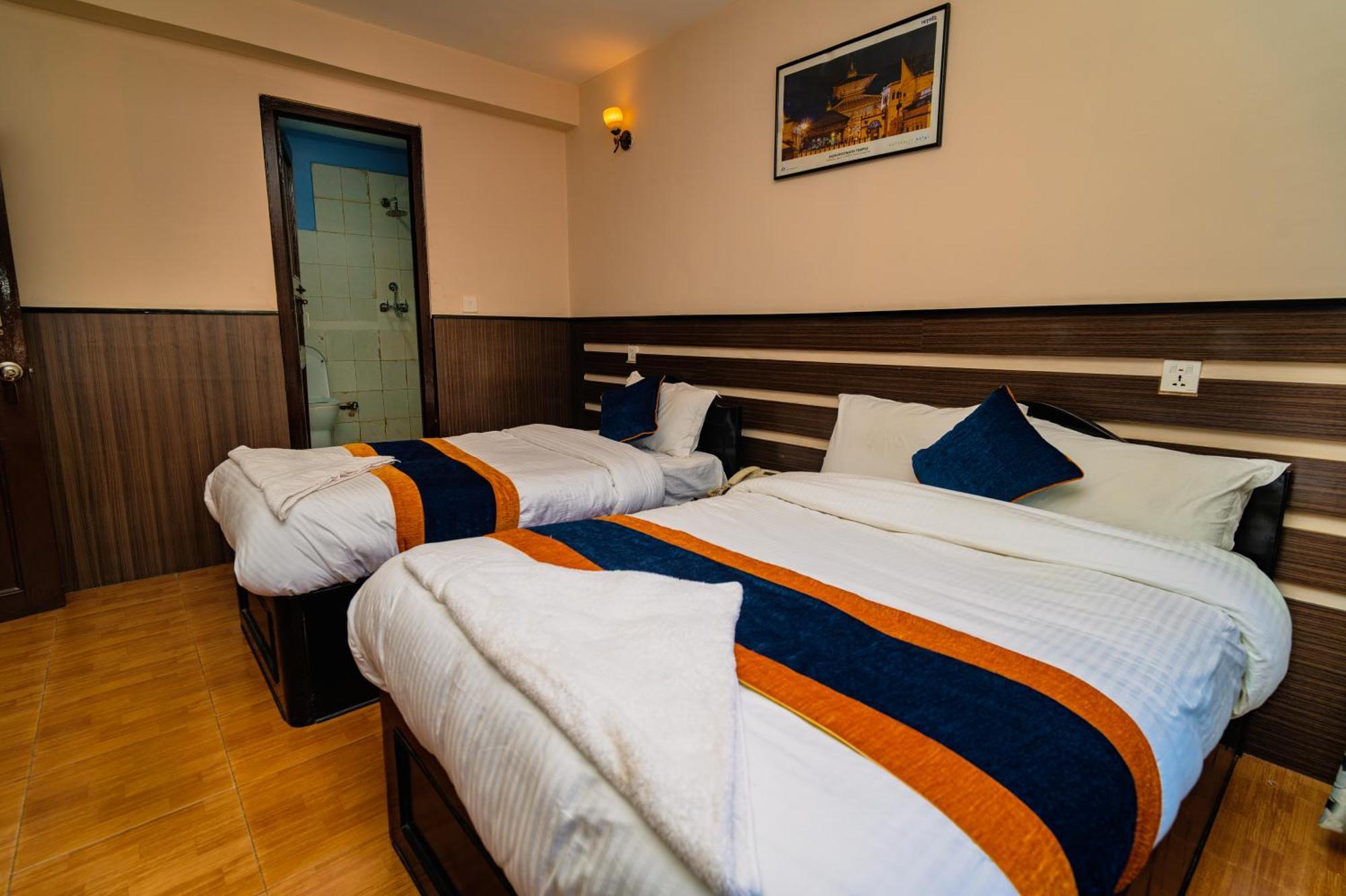 Karma Travellers Home Katmandu Dış mekan fotoğraf